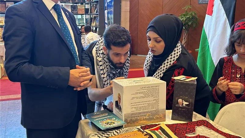 قنصلية فلسطين بالإسكندرية تشارك في معرض كتاب مكتبة الإسكندرية 