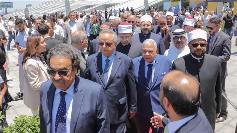  أمين الأعلى للشئون الإسلامية يشارك في افتتاح معرض مكتبة الإسكندرية للكتاب