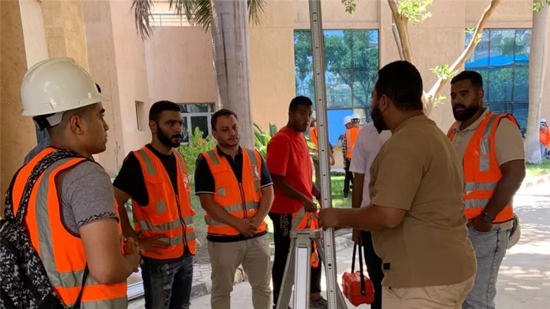  دورة تدريبية مجانية لتأهيل خريجي قسم الجغرافيا بكليات الأداب على مهنة «مساح »