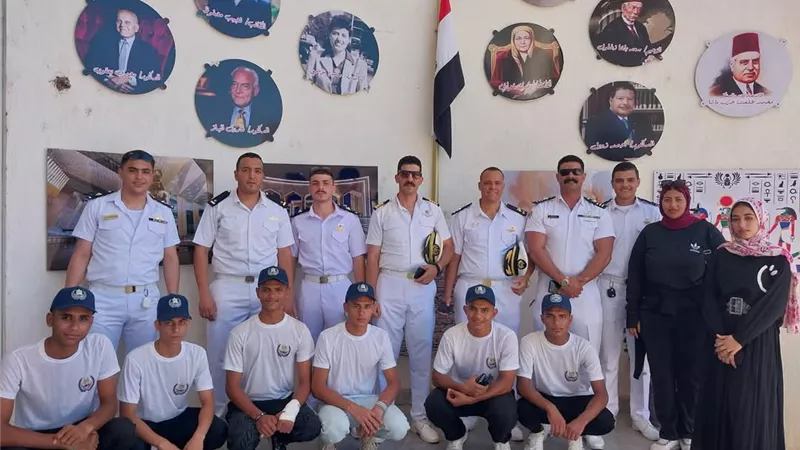 وفد من الأكاديمية العربية يزور المركز الاستكشافي بمحافظة السويس 