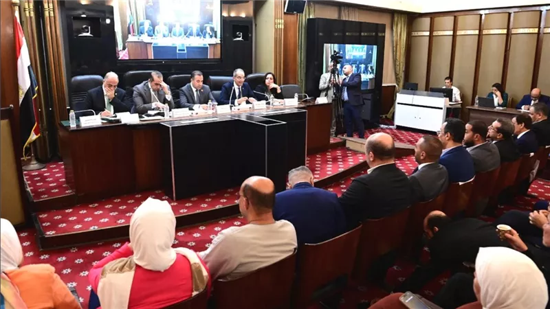 توصيات برلمانية لمواجهة تداعيات حريق سنترال رمسيس.. والحكومة: ملترمون بها