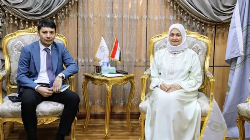 لبحث سبل التعاون.. مستشارة شيخ الأزهر لشؤون الوافدين تستقبل قنصل أوزبكستان