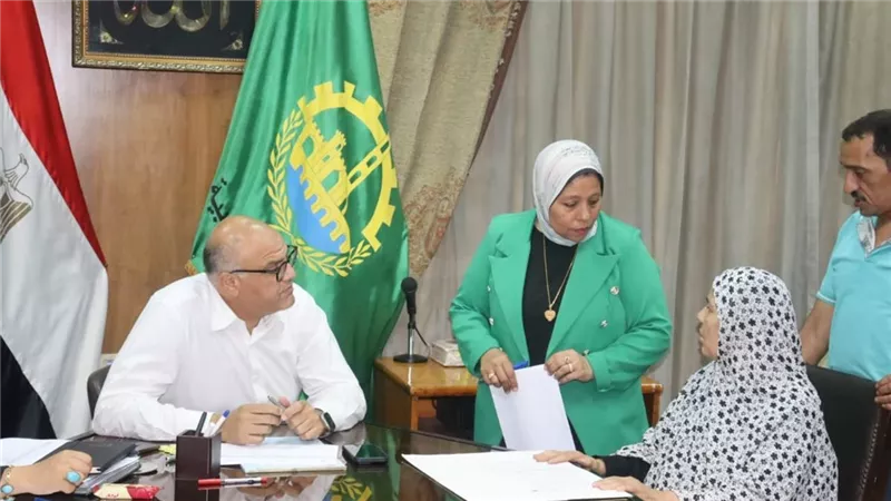 محافظ القليوبية يعقد اللقاء الجماهيري الأسبوعي في شبرا الخيمة