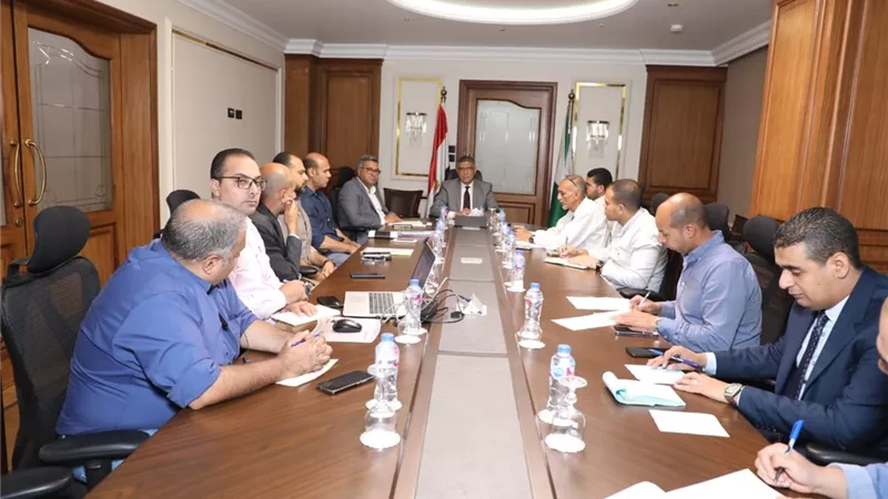 محافظ الجيزة: بدء استعدادات تفعيل منظومة ذكية لنقل وإدارة مخلفات البناء والهدم