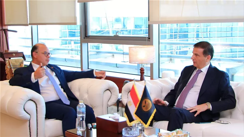 وزير الزراعة ورئيس هيئة الرقابة المالية يبحثان خطط عمل صندوق التكافل الزراعي