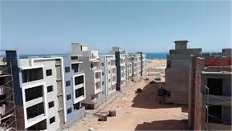 رئيس مدينة رأس غارب يتابع الموقف التنفيذي لمشروع إنشاء 28 عمارة سكنية متميزة 
