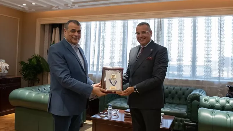 محمد صلاح: تعزيز التعاون مع محافظة جنوب سيناء لتنفيذ مشروعات تنموية وخدمية