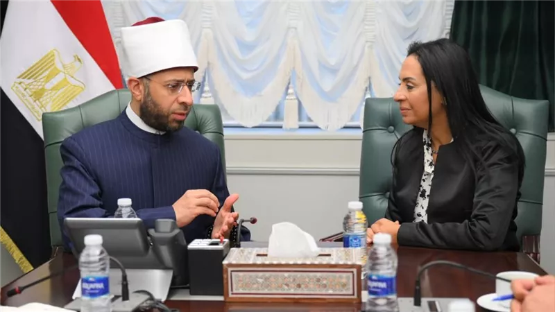 وزيرا التضامن والأوقاف يبحثان دعم برامج الحماية الاجتماعية للأسرالأكثر احتياجا