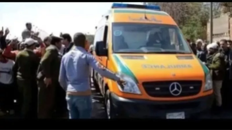 إصابة 5 أشخاص جراء وقوع حادث تصادم أتوبيس وسيارة ميكروباص بالبحيرة