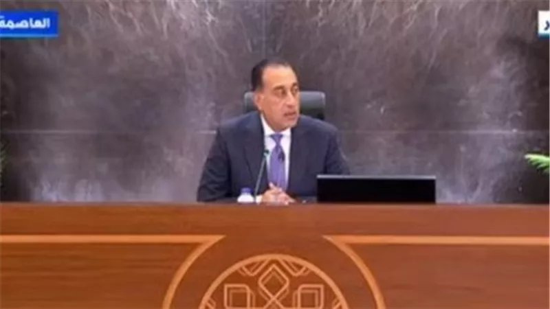 مدبولي: تطوير الطرق مستمر.. وخفض الحوادث أولوية عاجلة