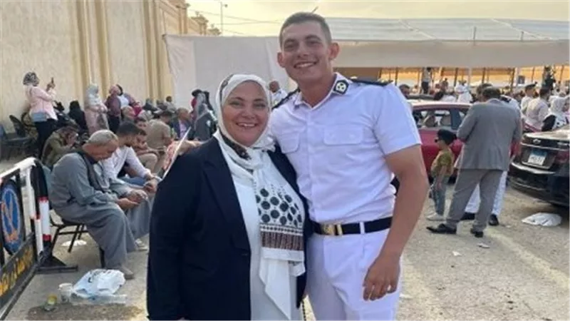 والدة الملازم نور: مكالمة السيدة انتصار السيسي أسعدتني.. كان حديثنا من القلب