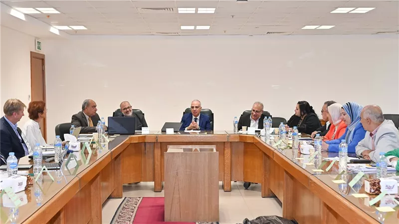 بدء فعاليات ورشة مشروع دراسة جدوى تثبيت خط الشاطئ بشرق مصرف كيتشنر