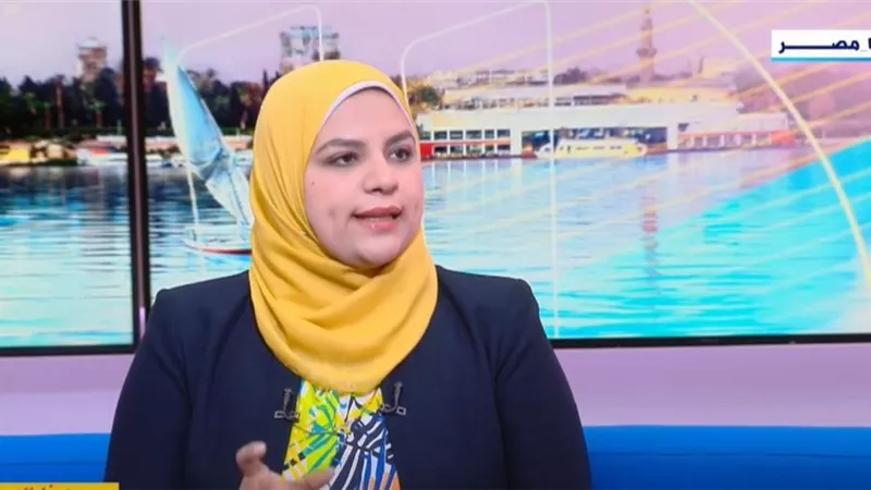 الهاتف الذكي والإدمان الصامت.. استشاري: خطر متزايد يهدد المراهقين والأسرة