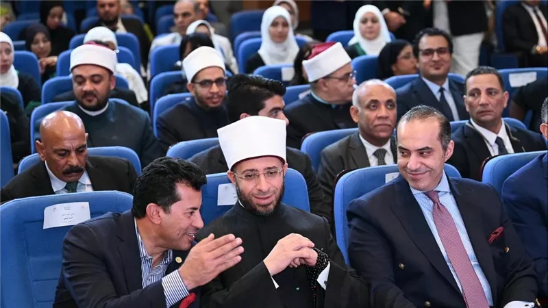 محمود فوزي  يثمن جهود  وزير الأوقاف في قيادة مسيرة التجديد الديني 