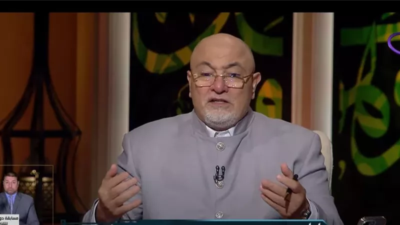 الضحك والبشاشة من سنن النبي.. خالد الجندي يفند مزاعم 