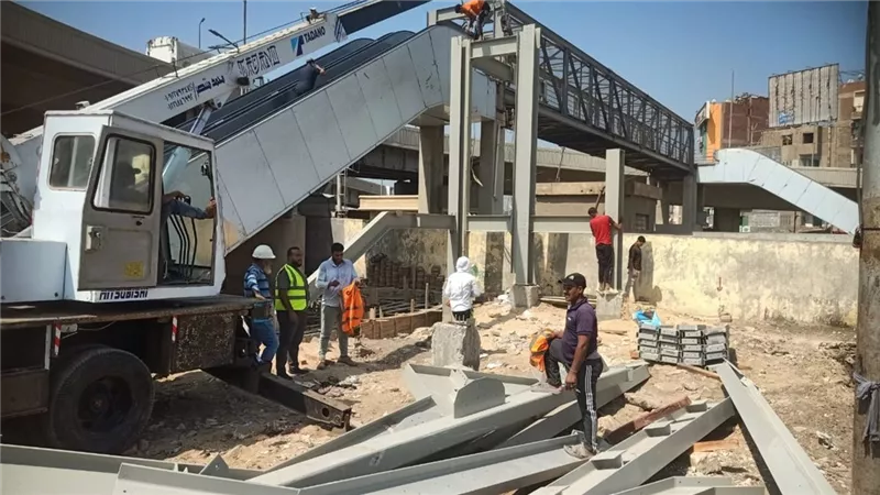 تنسيق بين محافظة الجيزة وهيئة السكة الحديد لإنشاء كوبري مشاة بقرية «نكلا»