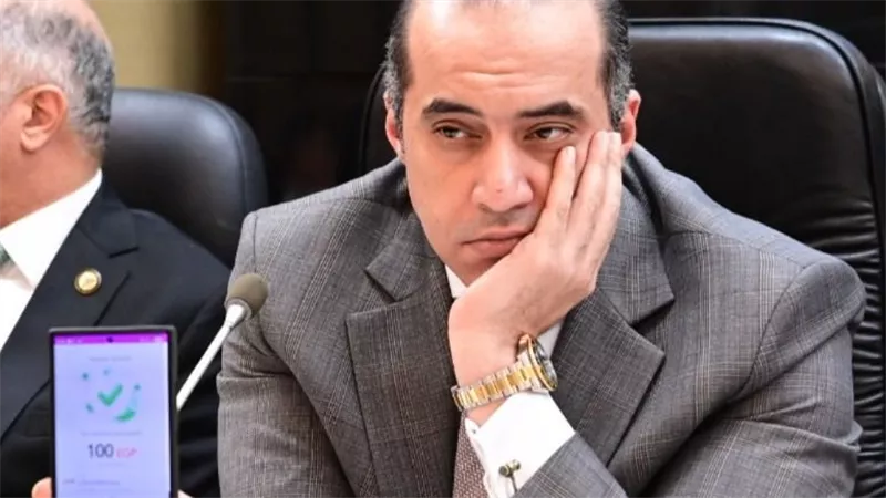 تحليل لغة الجسد عن موقف الوزير محمود فوزي ردا على تعطل إنستاباي