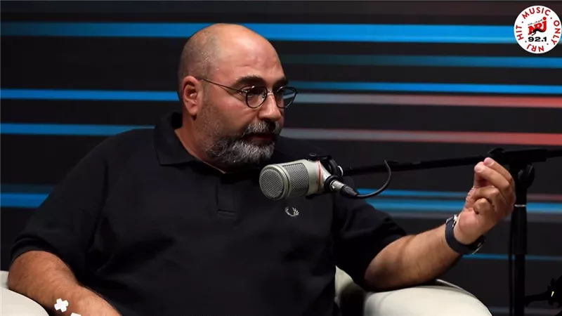 أحمد الجندي: بفكر اتجه للتمثيل بجانب الإخراج والكتابة |فيديو 