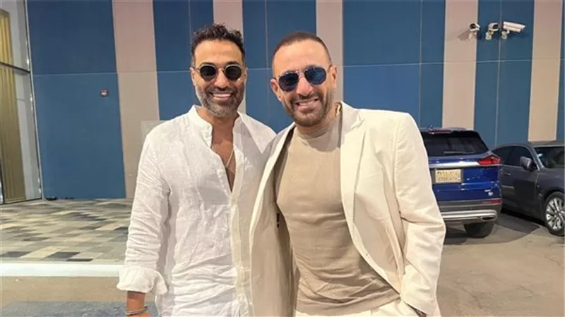  متردش على السوشيال ميديا.. أحمد فهمي يوجه نصحية للسقا بعد أزمته مع طليقته
