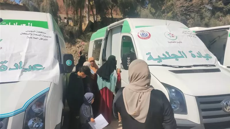تنظيم قافلة طبية وتعليمية كبرى بمشاركة هيئة تعليم الكبار بالسيد هاشم بالسويس 
