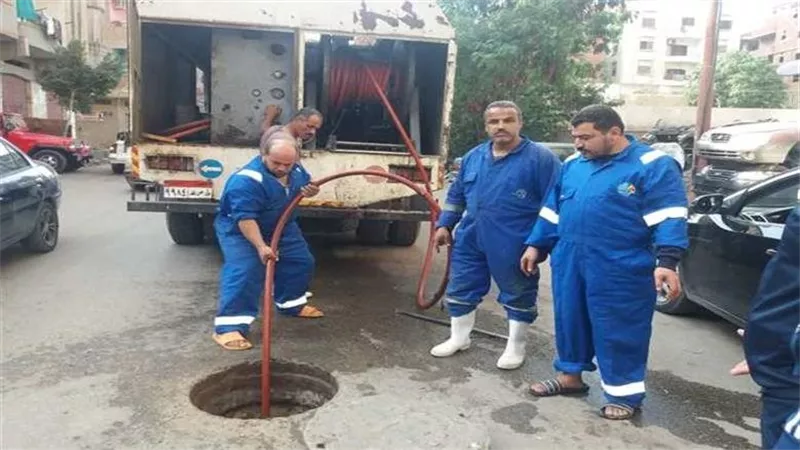 حملات مكبرة لتطهير شبكات وبيارات الصرف الصحي ببورسعيد ومدن القناة