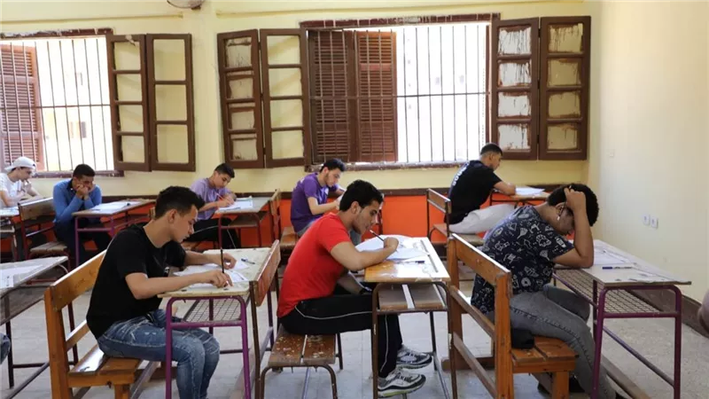 هل انتهت «سبوبة» الدروس الخصوصية؟.. البكالوريا تفتح النار على تعليم «الحفظ»