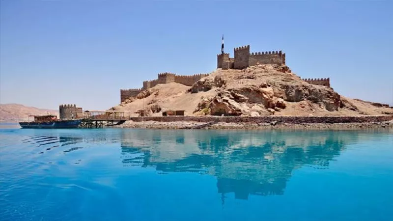 آثار سيناء مغلقة.. عبد الرحيم ريحان يدعو إلى إنشاء متحف جديد