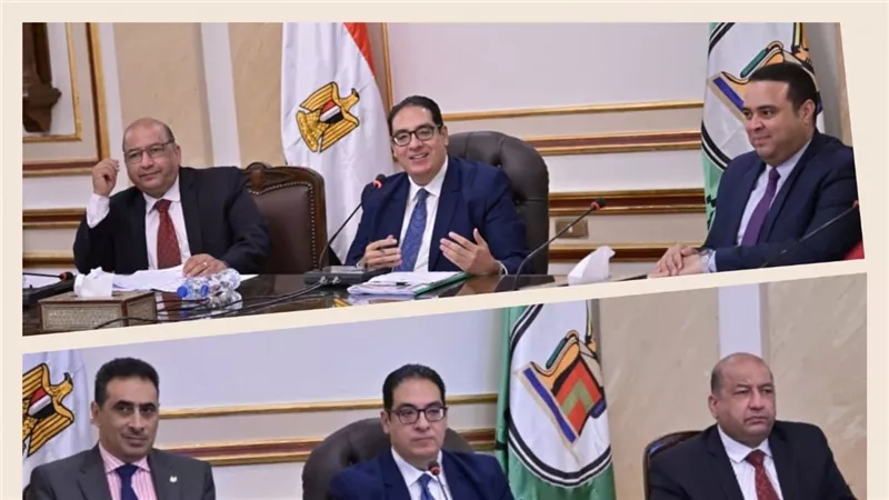 رئيس جامعة القاهرة يعقد سلسلة اجتماعات بشأن ترتيبات مؤتمر الذكاء الاصطناعي