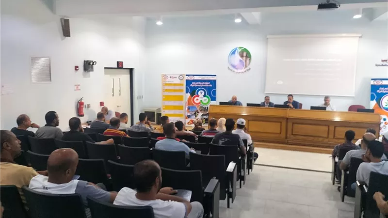 ندوات توعية العاملين في محطة الصرف الصحي في الإسكندرية 