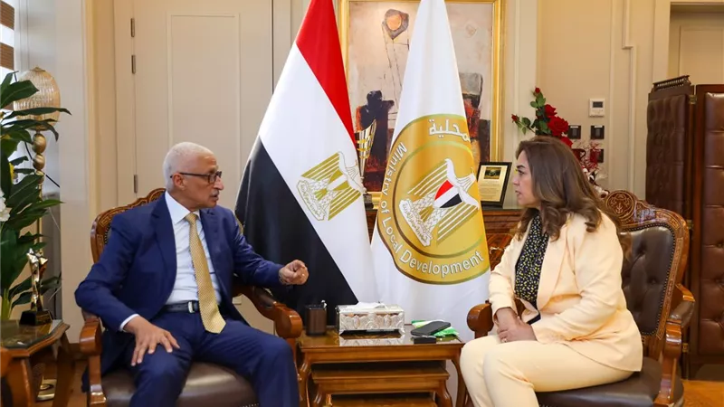 التنمية المحلية تتابع مع محافظ شمال سيناء مشروعات الخطة الاستثمارية