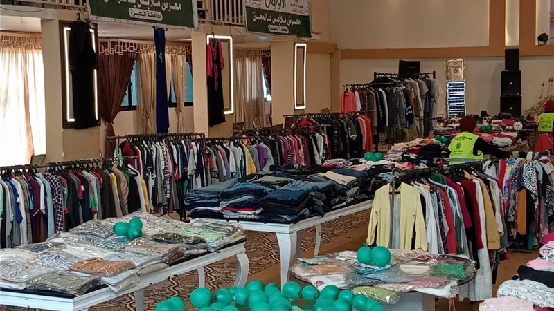 تنظيم معرضين لتوزيع الملابس الجديدة لدعم 845 أسرة بقرى الدلنجات وأبوالمطامير