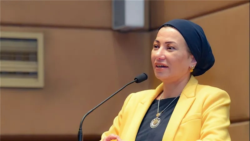 وزيرة البيئة تشارك شبكة 