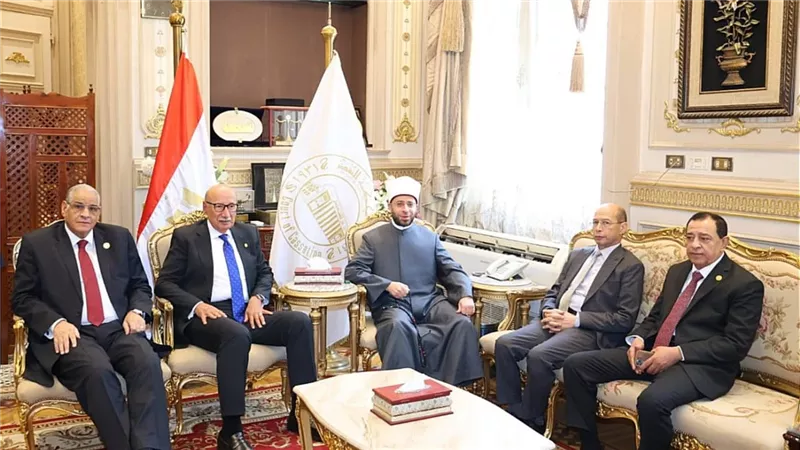 وزير الأوقاف يهنئ رئيس محكمة النقض على المنصب الجديد ويؤكد التكامل المؤسسي