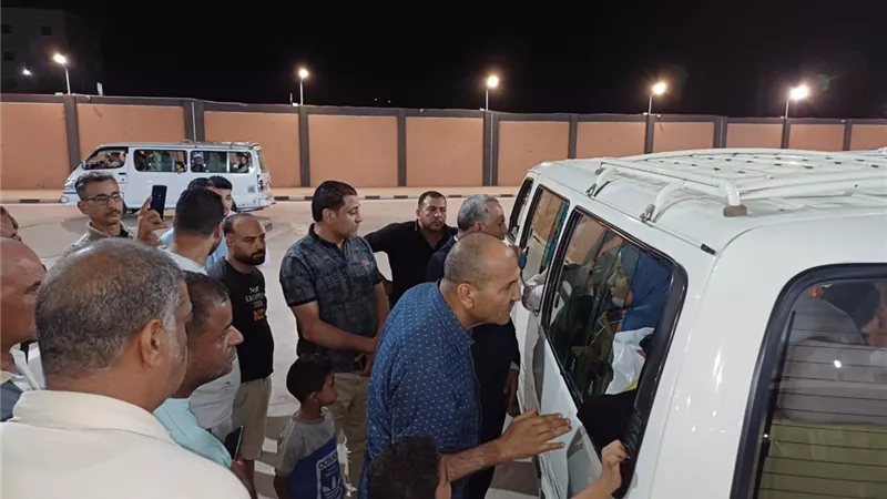 محافظ بني سويف: لا تهاون مع من يخالف التعريفة الجديدة للتاكسي