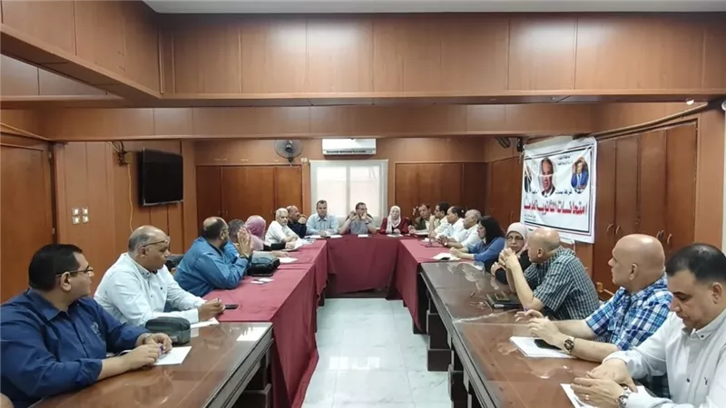 وكيل تعليم الدقهلية يعقد اجتماعا لمناقشة الخطة الإستثمارية للعام الجديد 