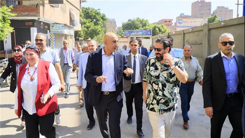 وزير التعليم يتفقد مواقع إنشائية لعدد من المدارس الجديدة بالمرج