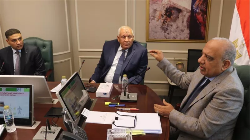 وزير الكهرباء: محافظة الوادي الجديد نموذج يحتذى فى الاعتماد على الطاقة المتجدد