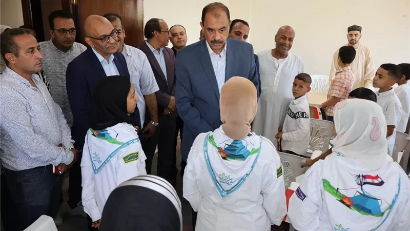 محافظ سوهاج يتفقد مشروعات 