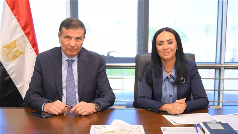 وزيرا التضامن والزراعة يبحثان إقامة معرض دائم لـ