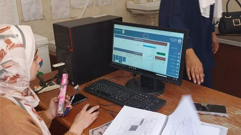 جولة ميدانية مكثفة لتعزيز خدمات التطعيم ومراكز الفيروسات الكبدية بالسويس 