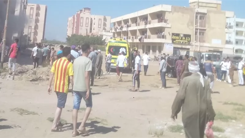 حريق بمعرض موبيليا في جمصة يُصيب 6 أطفال وأمين شرطة باختناق وكسور