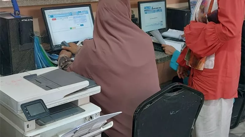 محافظ بني سويف يؤكد على أهمية دور المراكز التكنولوجية للإرتقاء بالخدمات
