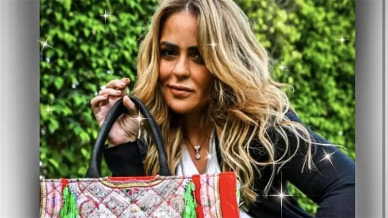 بصورة من 2021.. مها الصغير تعود بإطلالة جديدة وكولكشن حقائب مميز