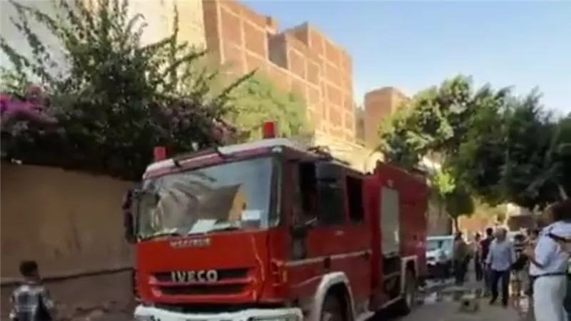 الحماية المدنية تسيطر على حريق هائل التهم فيلا بشارع البراديزو في حلوان