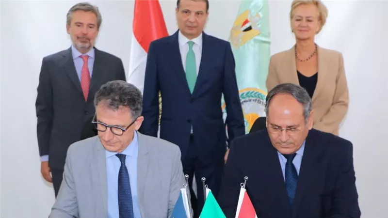 توقيع بروتوكول تعاون بين مركز البحوث الزراعية والوكالة الإيطالية