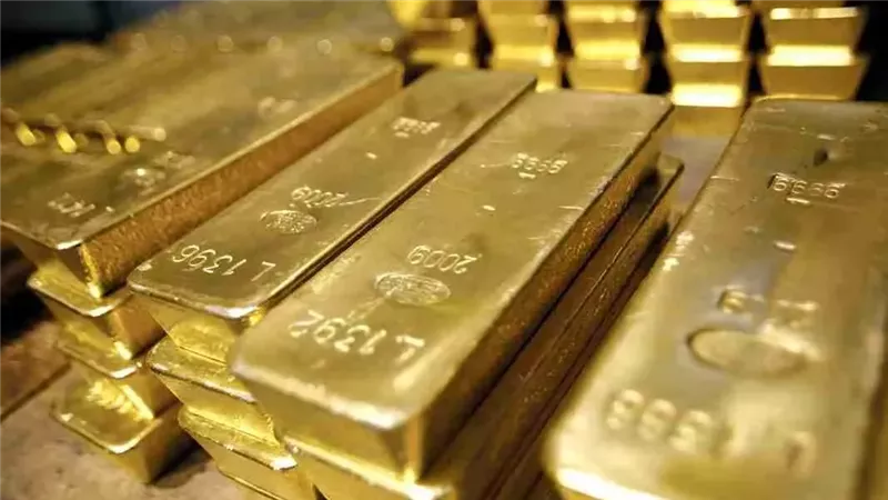 عطل فني يربك بورصة لندن للمعادن ويضغط على أسعار النحاس عالمياً