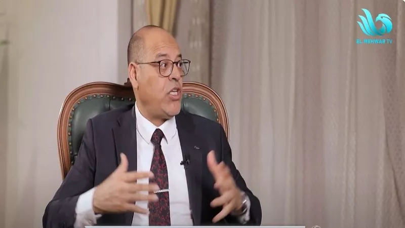 مراعاة الشفافية.. وزير العمل يكشف موعد تطبيق قانون العمل الجديد|فيديو
