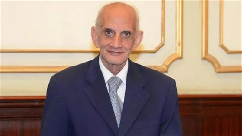 خالد خلف الله يتنصر للمعلمين ويطالب بتنفيذ الأحكام القضائية 
