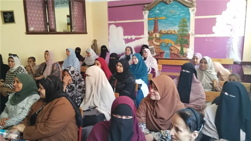 تدريب معلمي اللغة العربية بالفيوم على المنهج المطور التعليم الأساسي 