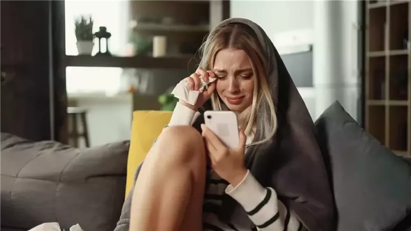 كيف تتجاوزين تجربة حب مؤلمة.. خطوات نفسية مدروسة للتعافي العاطفي